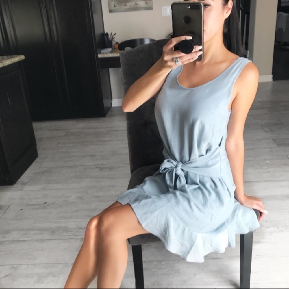 Sleeveless dress
